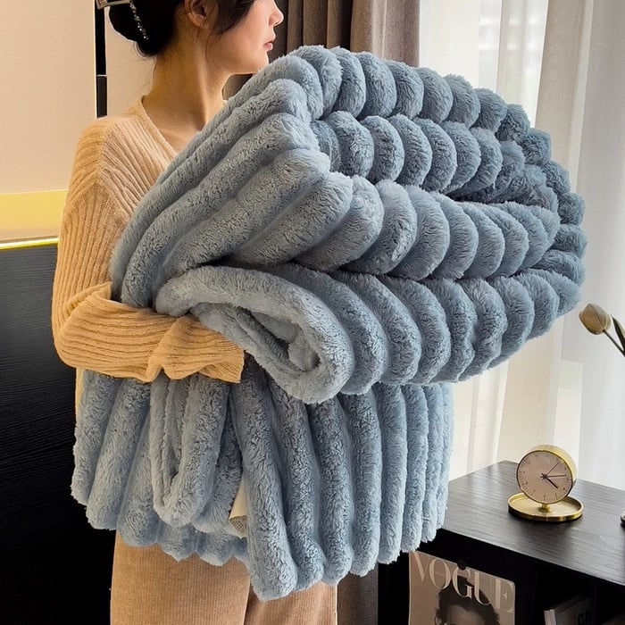 🎀Popular thickened plush nap blanket