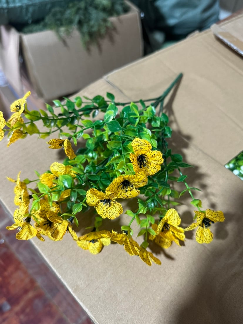 🎁 Last Day Sale - 50% Off 🔥Outdoor/Indoor UV Resistant & Waterproof Artificial Flower Decor🌱