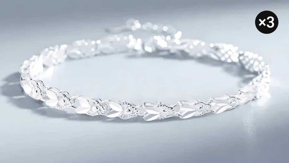 ✨Elegant Sparkling Lucky Clover Bracelet🍀
