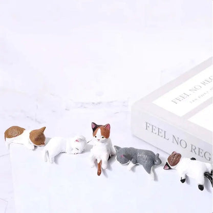 🐱Hand-Painted Mini Cat Desk Figurines 🐶- Set of 5 Cute Cartoon Kitty Companions