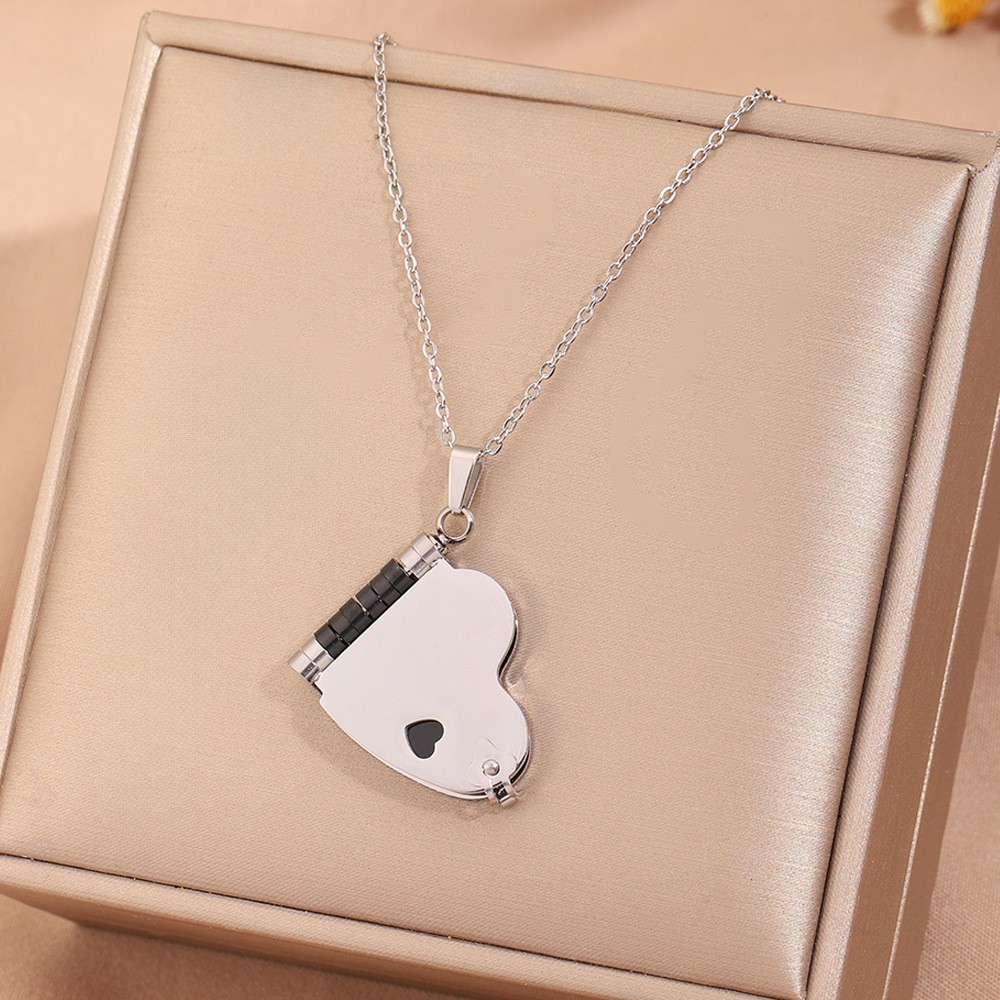 💖 Love Letter Heart Necklace – A Timeless Gift of Love
