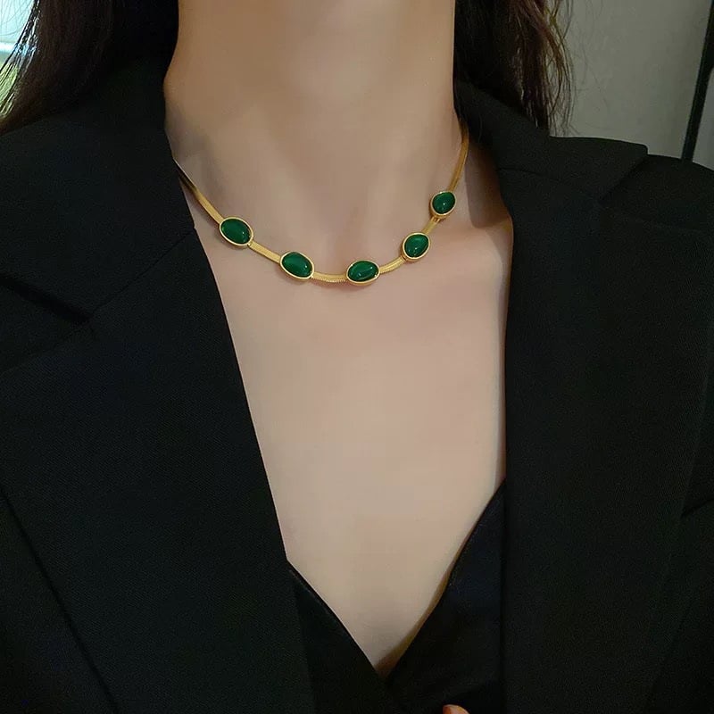 🥰🥰Emerald necklace earrings bracelet