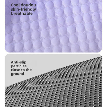 😍Ice Silk Pet Cooling Mat – Breathable Summer Cooling Bed for Dogs & Cats🥳Buy 2 Get 10% Off