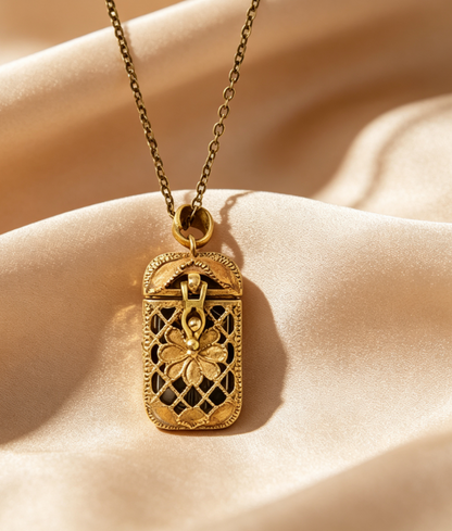 Vintage Tarot Locket Pendant Necklace🥳