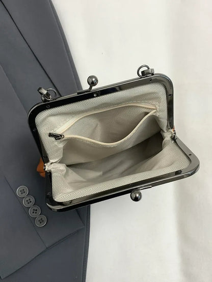 Vintage British style high-quality handbag 👝Retro style crossbody bag