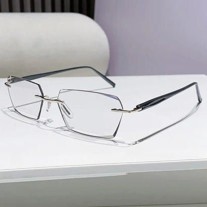 【Co-Created by Designers】Gypsophila Smart Zoom and Color-Changing Reading Glasses