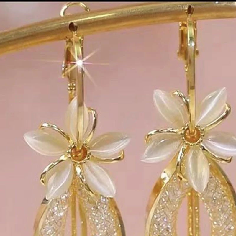 📢📢49% OFF !! ⏰Elegant Flower Tassel Dangle Earrings