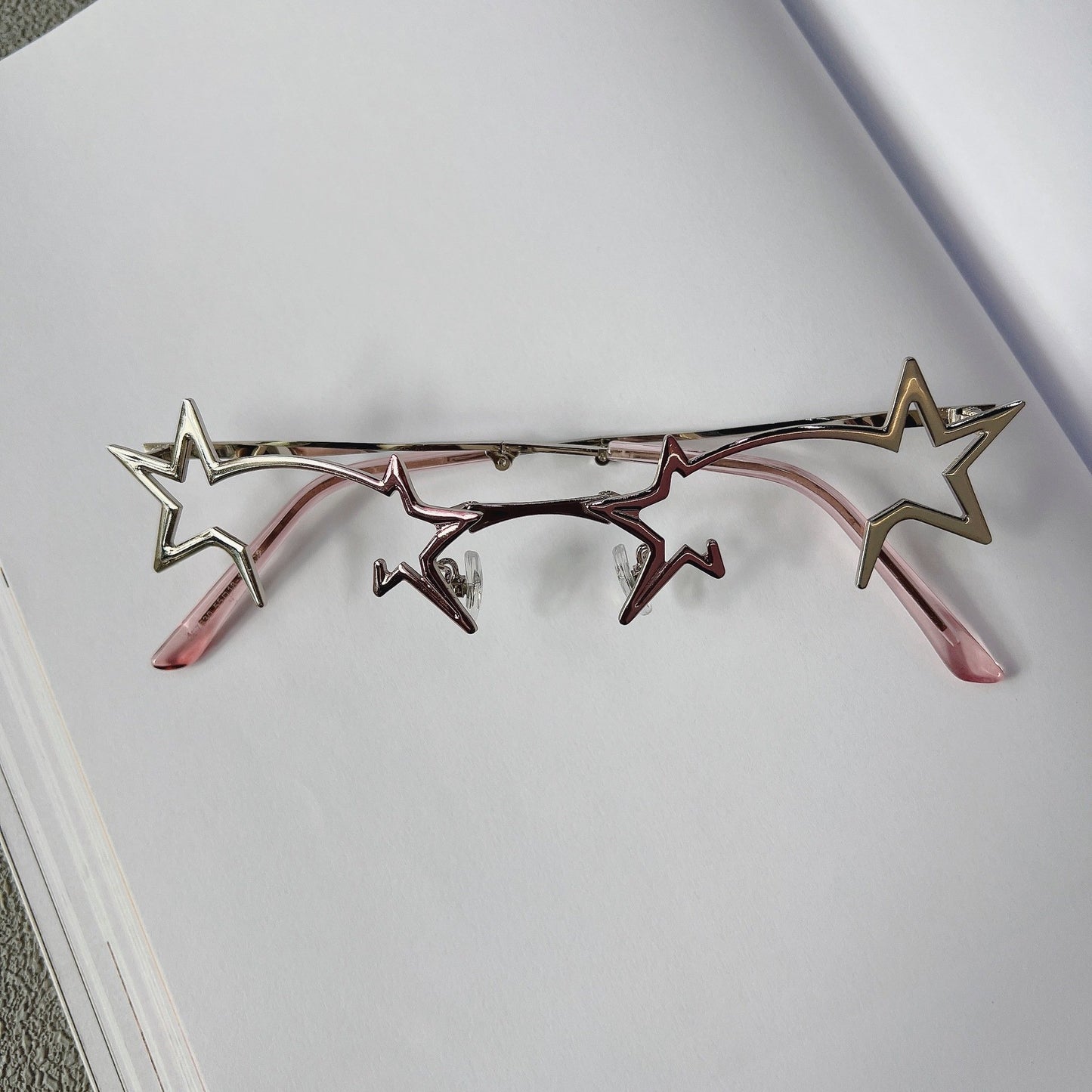 Y2K Star Frame Cosplay Glasses – Foldable & Stylish