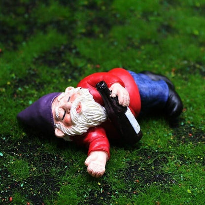 😂 Drunk Dwarf Campfire Crew (4PCS) | Whimsical Mini Resin Decor