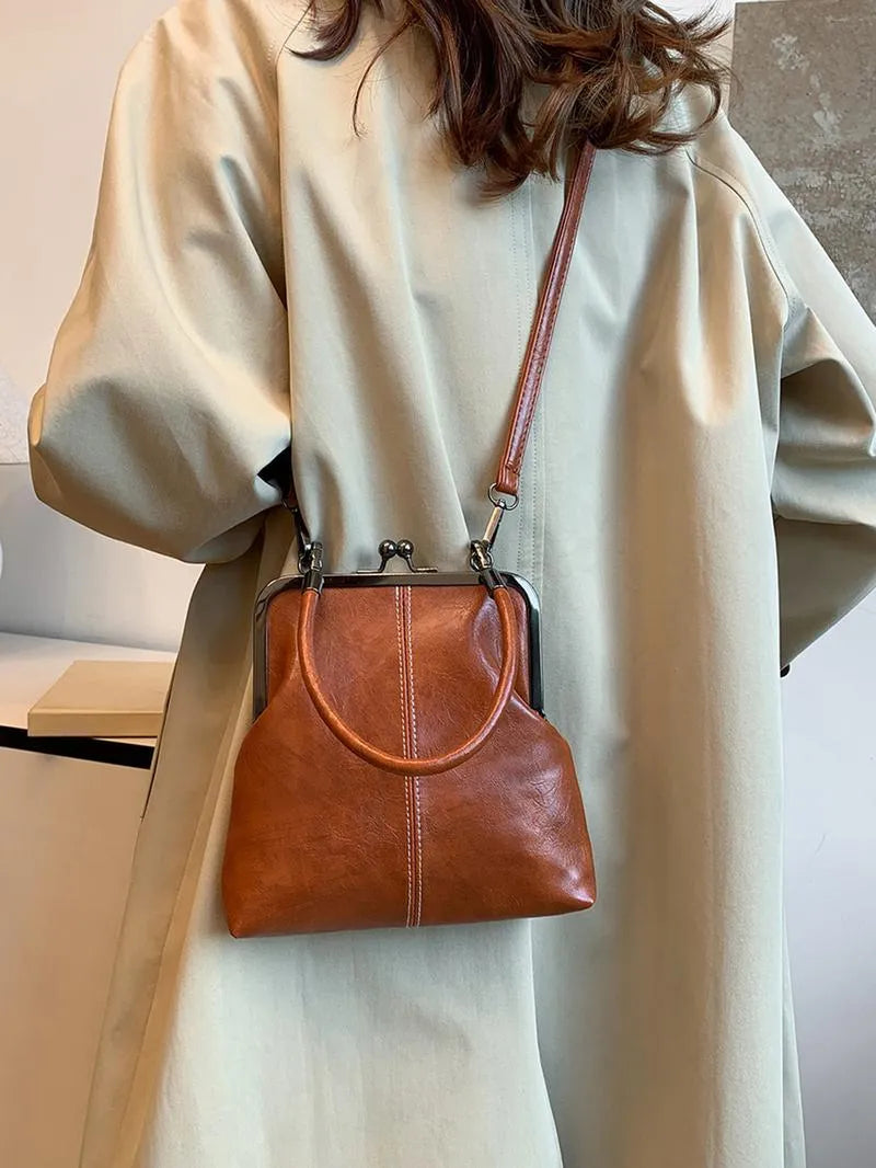 Vintage British style high-quality handbag 👝Retro style crossbody bag