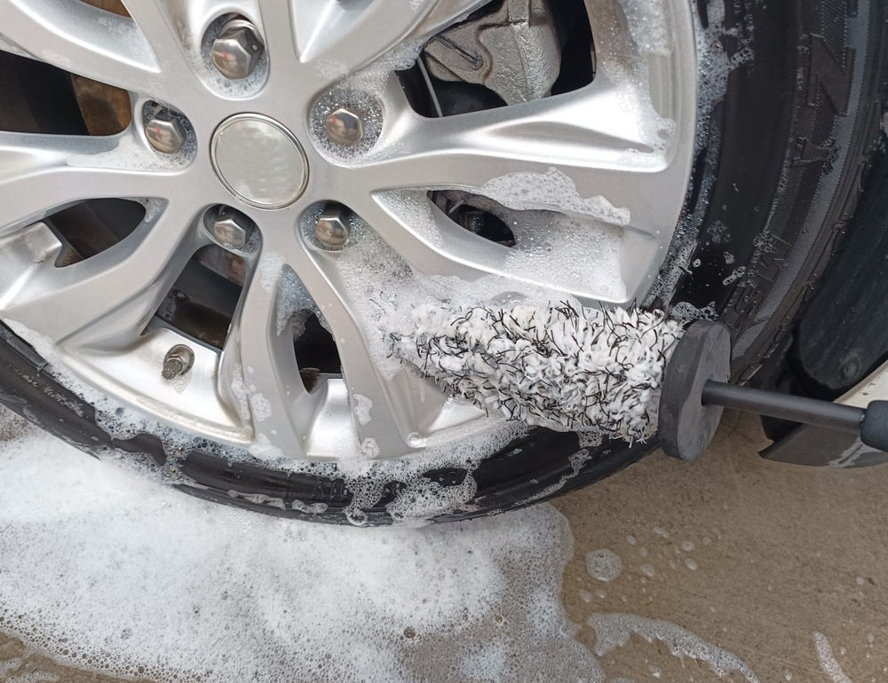 🔥BOGO Deal! 🧼 Get 2 Wheel Brushes for the Price of 1 – Limited Time!