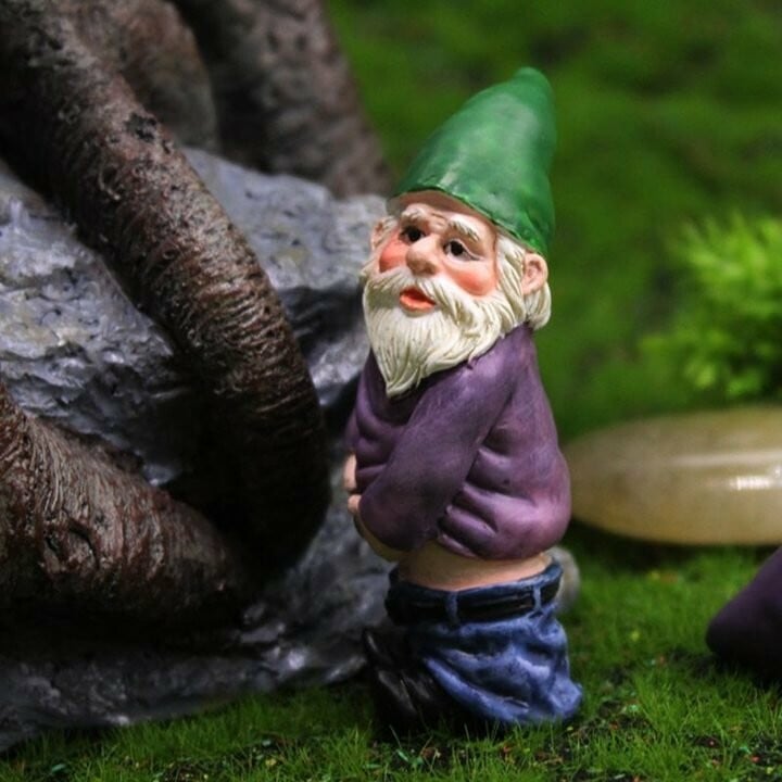 😂 Drunk Dwarf Campfire Crew (4PCS) | Whimsical Mini Resin Decor