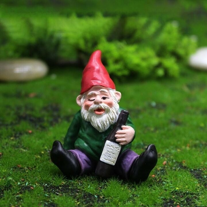 😂 Drunk Dwarf Campfire Crew (4PCS) | Whimsical Mini Resin Decor