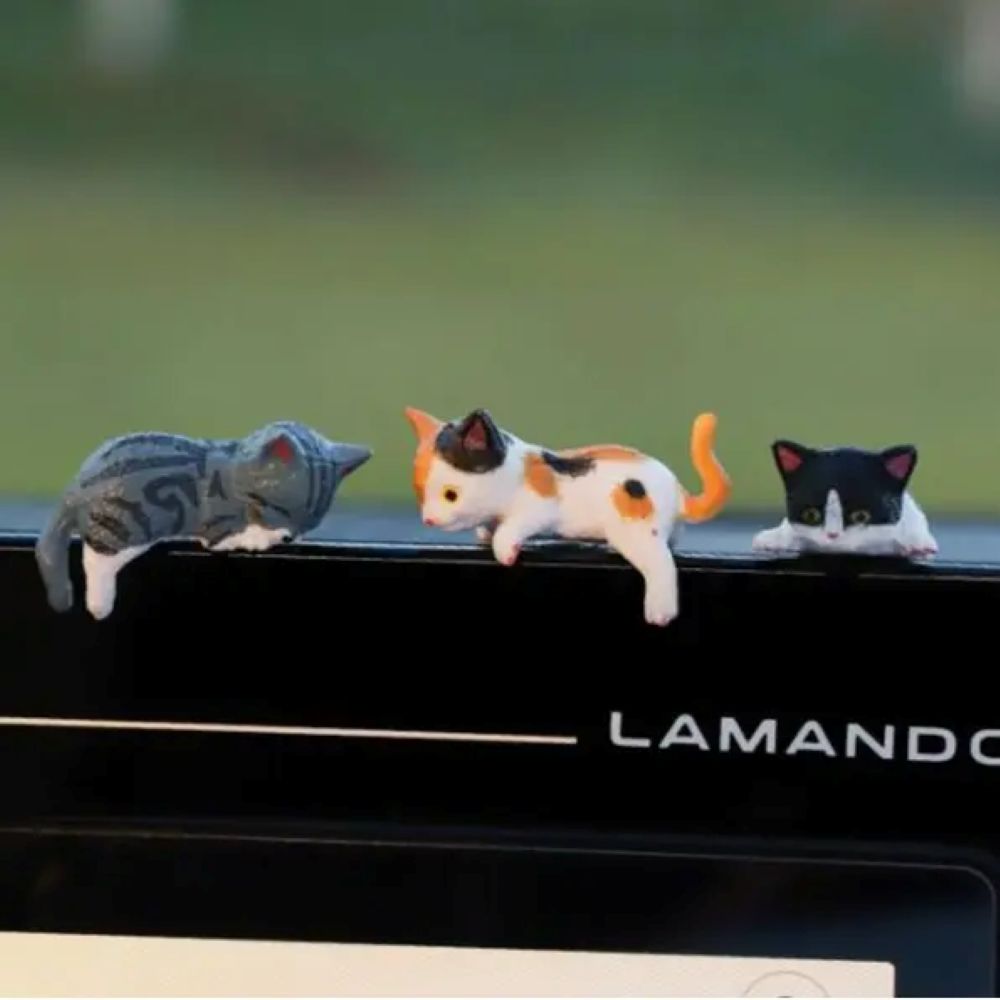 🐱Hand-Painted Mini Cat Desk Figurines 🐶- Set of 5 Cute Cartoon Kitty Companions