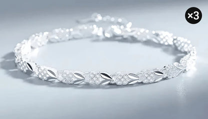 ✨Elegant Sparkling Lucky Clover Bracelet🍀