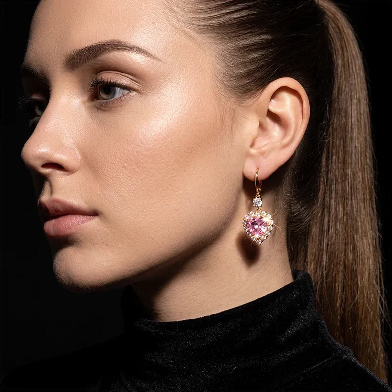 🩷Sparkling Heart-Shaped Drop Earrings💫