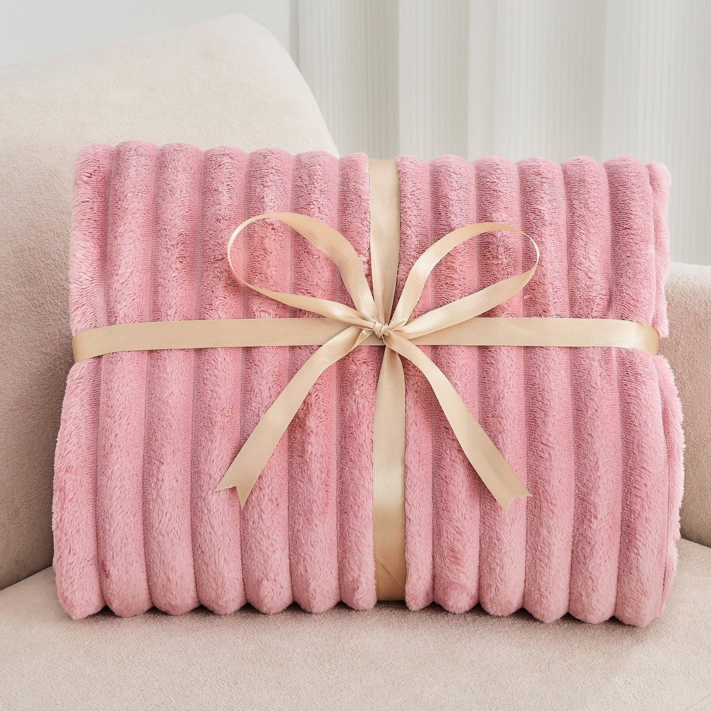 🎀Popular thickened plush nap blanket