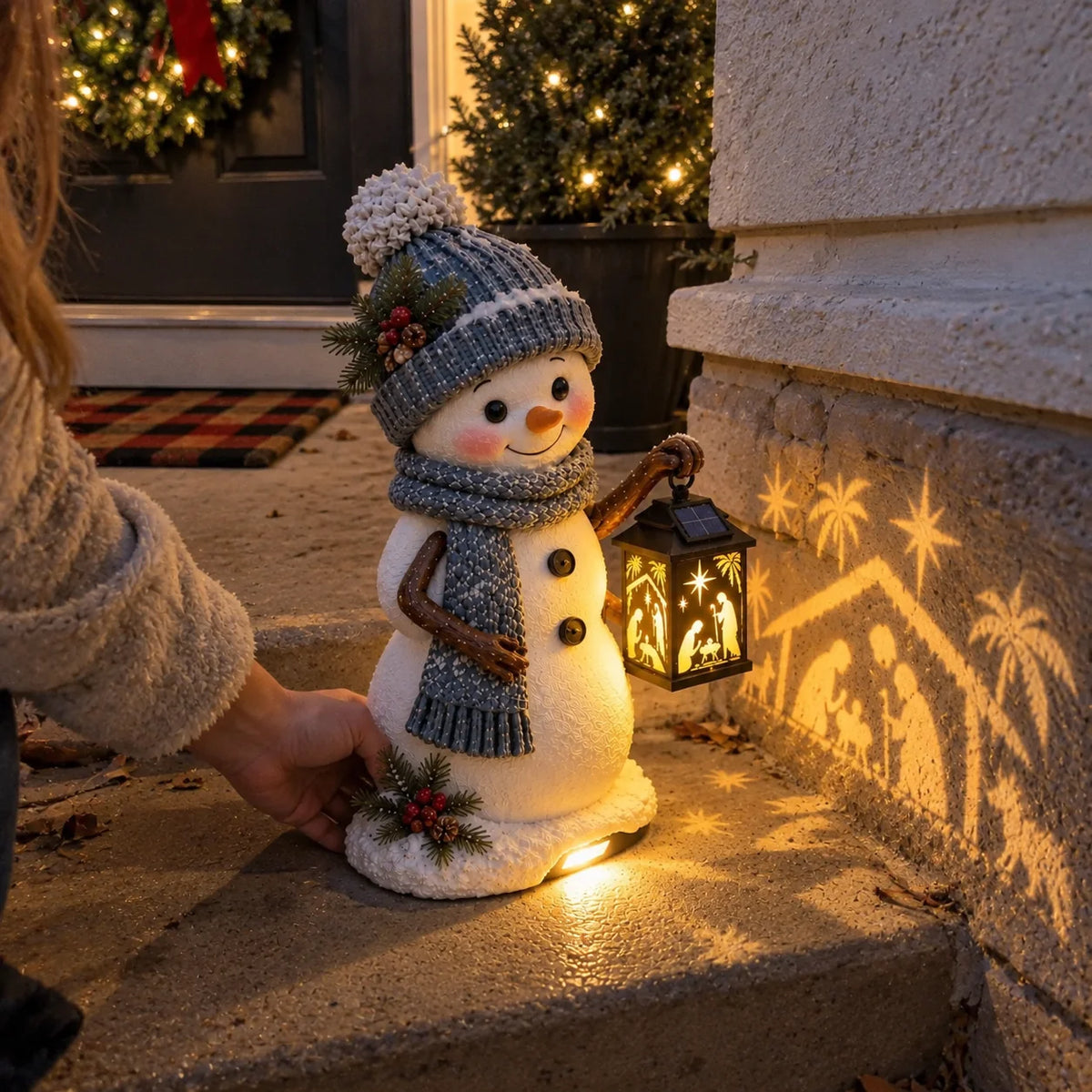 ⛄️🎄snowman Nativity Glow– Solarbetriebene Weihnachts-stufenleuchte Mit Projektion Der Heiligen Familie🌙