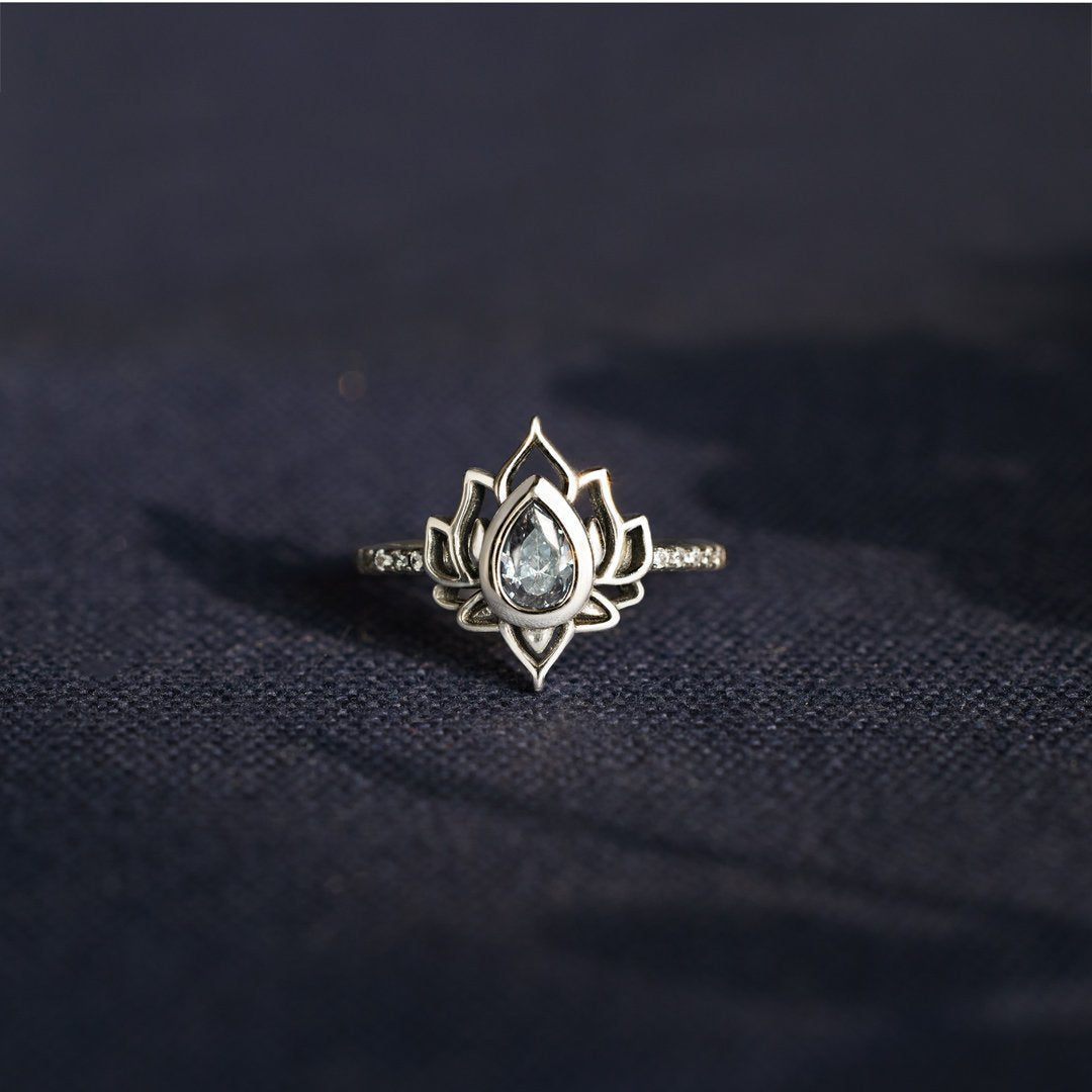 🔥BUY 1 GET 1 FREE🔥Vintage Moonstone Lotus Ring