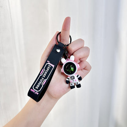 👨‍🚀 Creative Astronaut Keychain – Eye-Catching & Fun