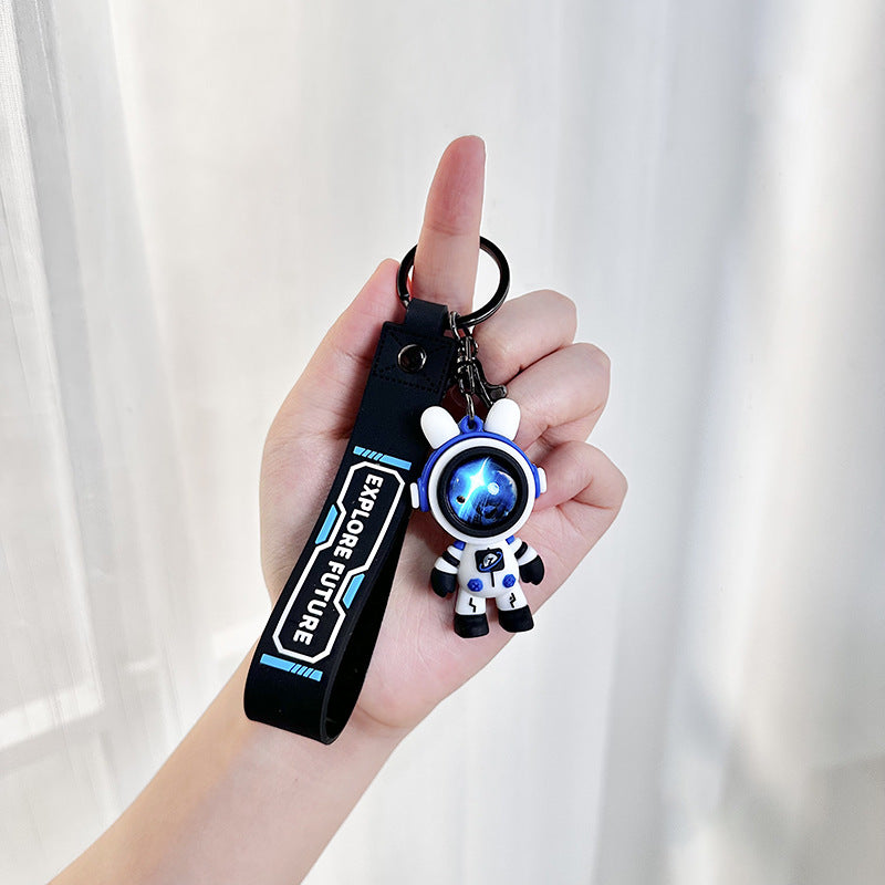 👨‍🚀 Creative Astronaut Keychain – Eye-Catching & Fun