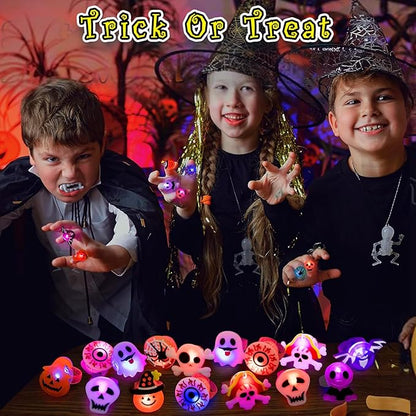 🔥🎃Spooky Season Hot Sale 50% OFF:＄27.99‼️✨LED Light Halloween Glowing Ring 💍| Flashing Light‑Up Party Favor for Halloween Night👻