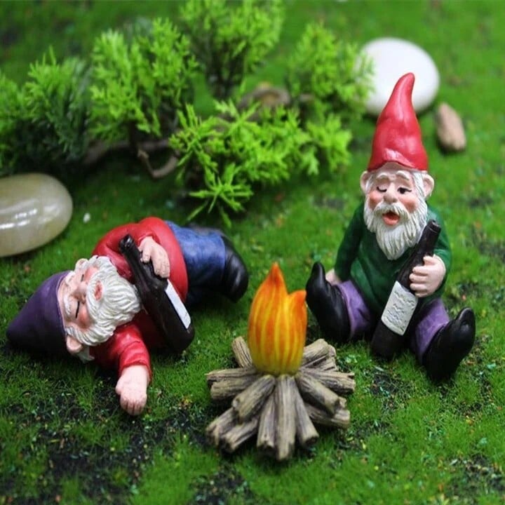 😂 Drunk Dwarf Campfire Crew (4PCS) | Whimsical Mini Resin Decor