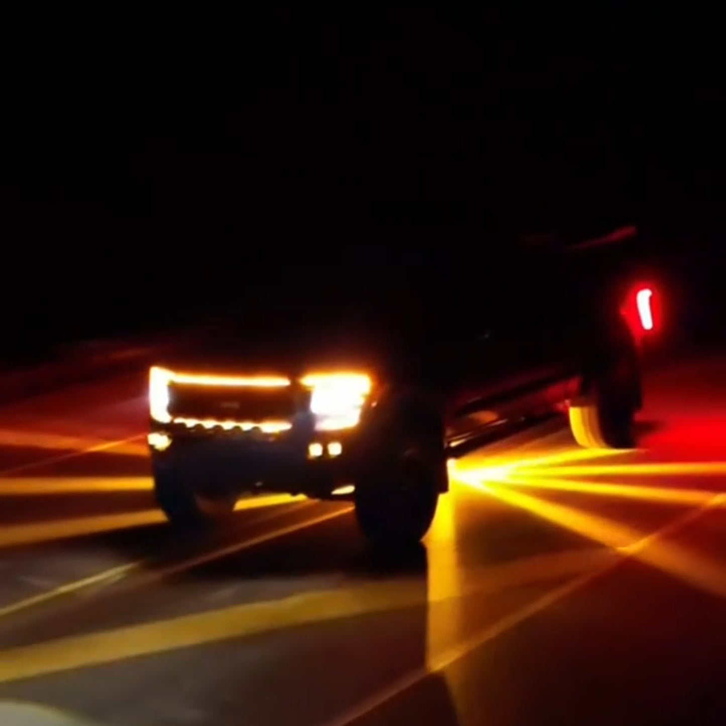 LED Watermelon Light Indicator Side Marker Signal Light Suitable For All Trucks, Trailers, Construction Vehicles, Pickup Trucks, Off-Road Vehicles, Etc.