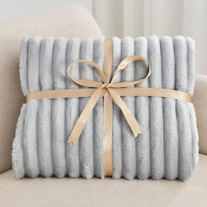 🎀Popular thickened plush nap blanket