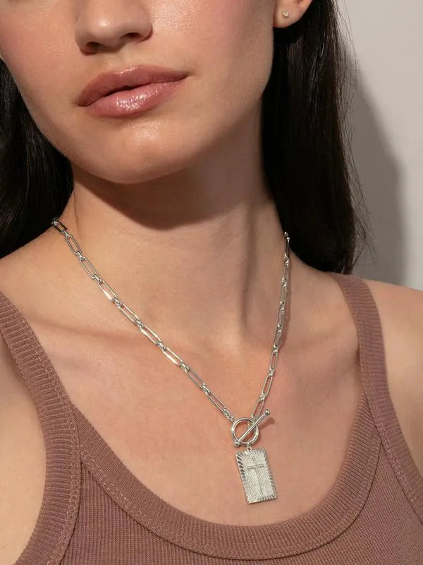 ✝️  Stylish  Cross Necklace – Waterproof, Fade-Proof & Unisex ✨💫