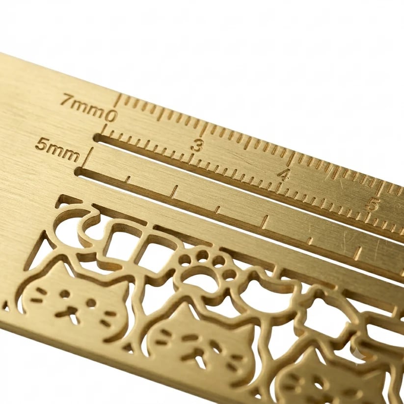 🔥 HOT SALE 🔥🐱📏Cute Hollow Cat 2-in-1 Metal Bookmark Ruler