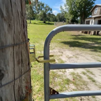 🔒Instant Locking Gate Latch – Prevents Cattle, Sheep & Horses From Escaping
