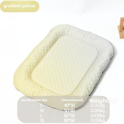 😍Ice Silk Pet Cooling Mat – Breathable Summer Cooling Bed for Dogs & Cats🥳Buy 2 Get 10% Off