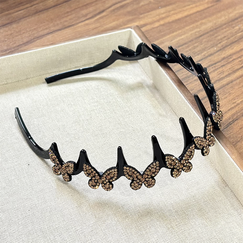 Volumizing Rhinestone Butterfly Headband for Women🥳