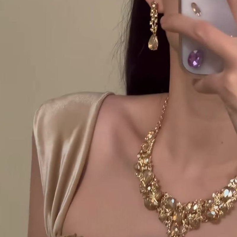 Elegant Yellow Sparkling Rhinestone Jewelry🥳
